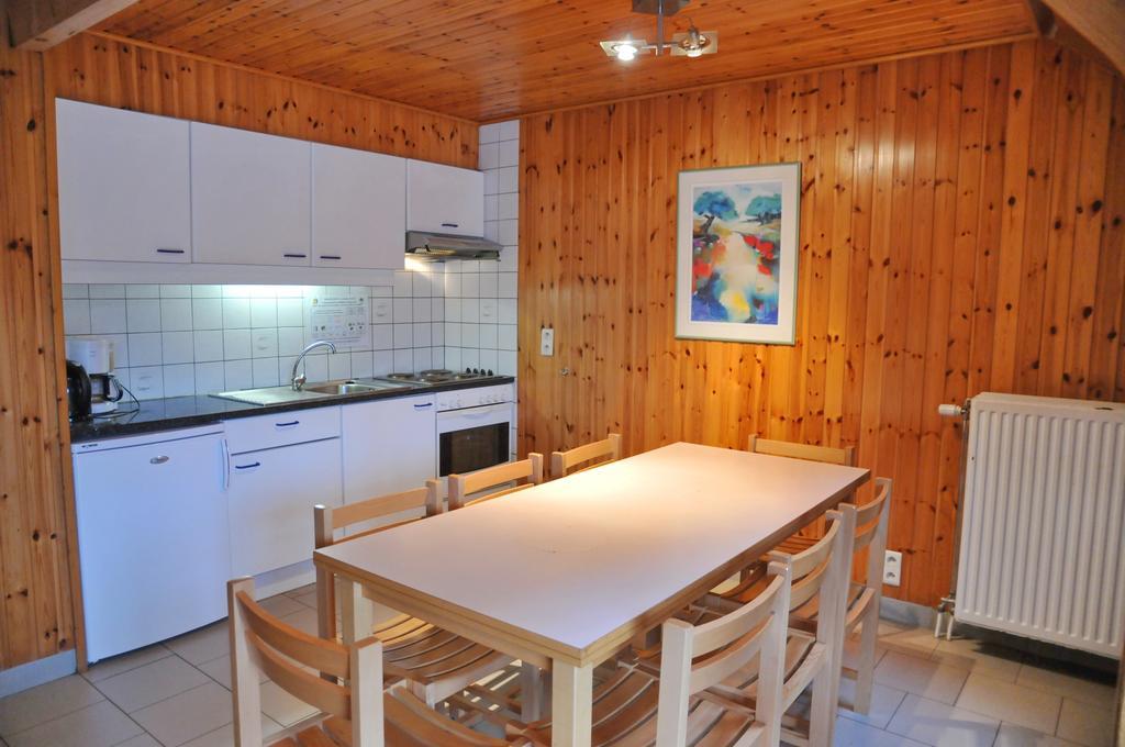 Les Doyards Hotel Vielsalm Quarto foto